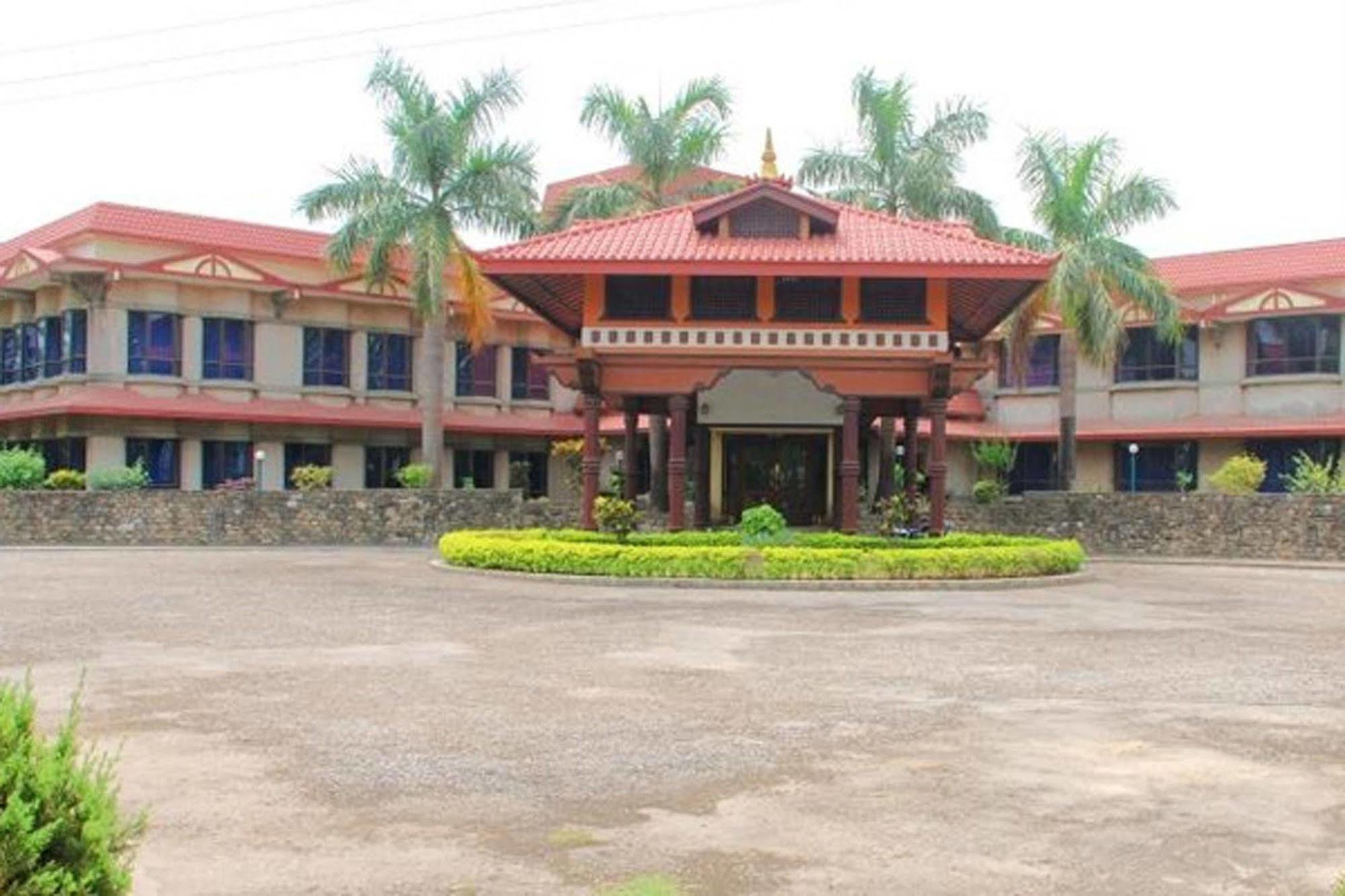 Hotel Lumbini Garden New Crystal Zewnętrze zdjęcie