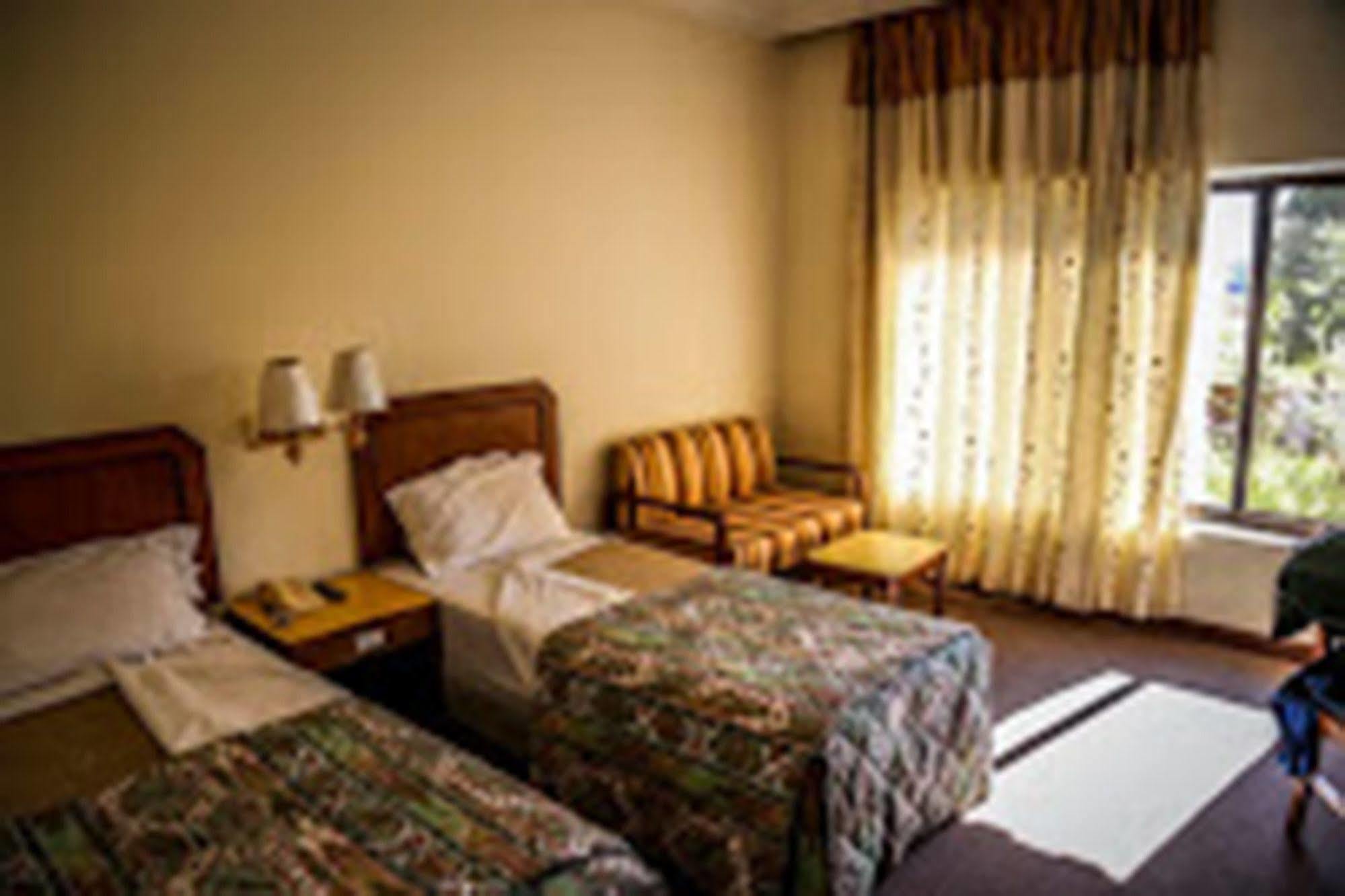 Hotel Lumbini Garden New Crystal Zewnętrze zdjęcie